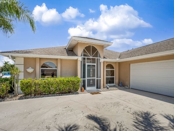 Cape Coral Home 1009710