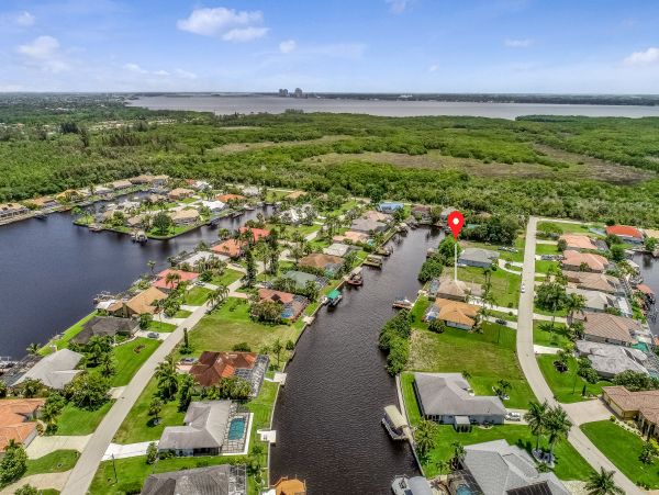 Cape Coral Home 1009710