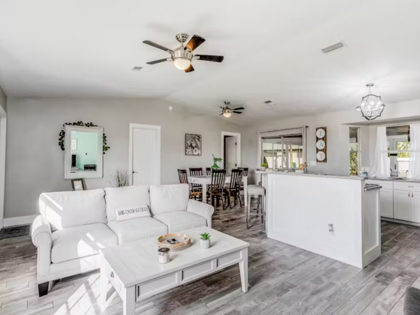 Elegant 3 Bedroom Vacation Home in Cape Coral