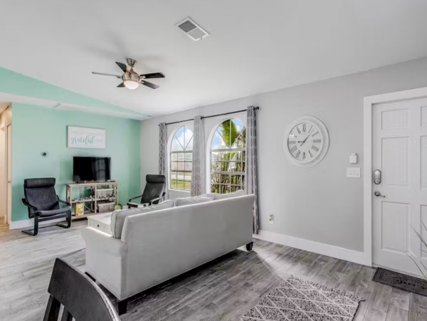 Elegant 3 Bedroom Vacation Home in Cape Coral