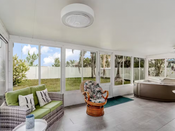 Elegant 3 Bedroom Vacation Home in Cape Coral