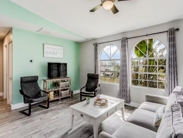 Elegant 3 Bedroom Vacation Home in Cape Coral