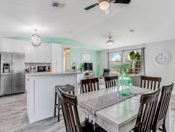 Elegant 3 Bedroom Vacation Home in Cape Coral