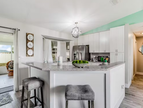 Elegant 3 Bedroom Vacation Home in Cape Coral