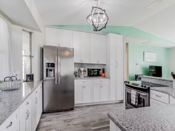 Elegant 3 Bedroom Vacation Home in Cape Coral