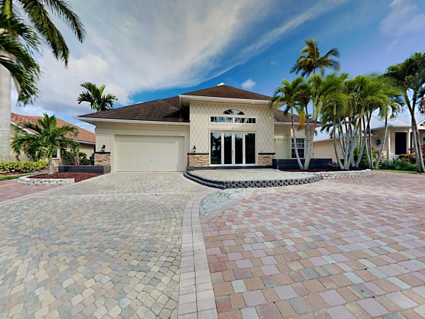 Cape Coral Home 1009715