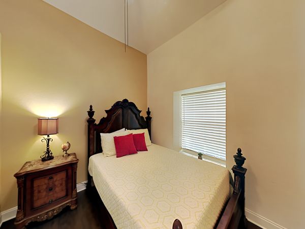 Cape Coral Home 1009715