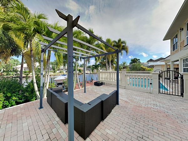 Cape Coral Home 1009715