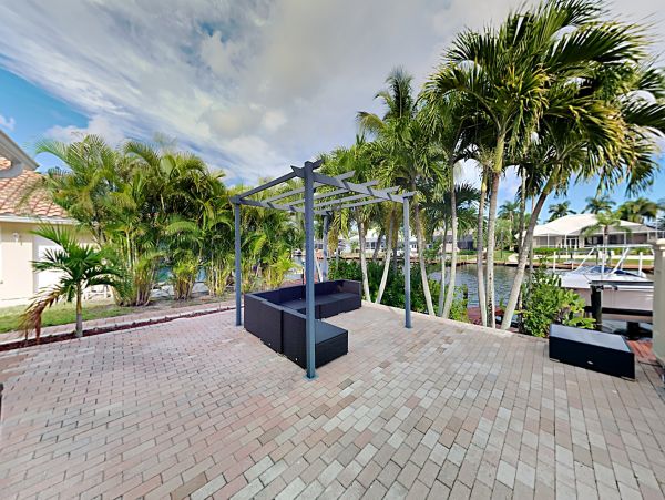Cape Coral Home 1009715