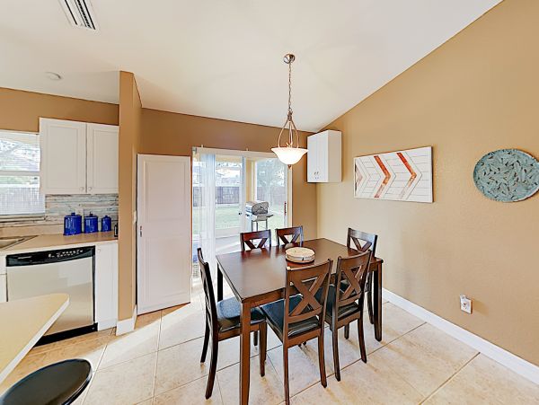 Cape Coral Home 1009717