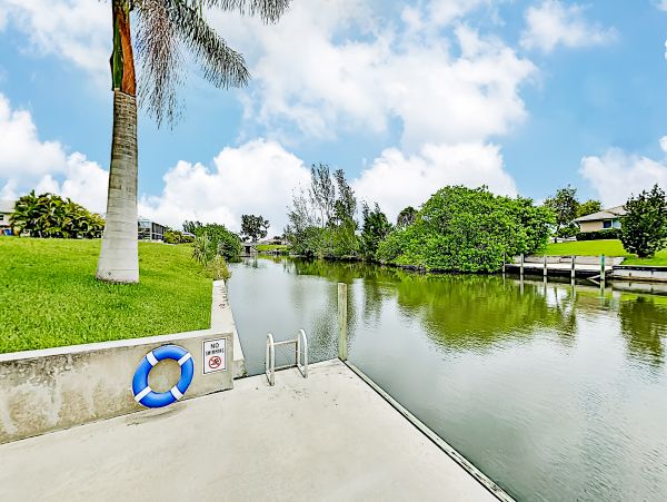 Cape Coral Home 1009718