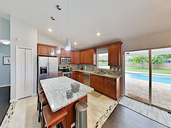 Cape Coral Home 1009719