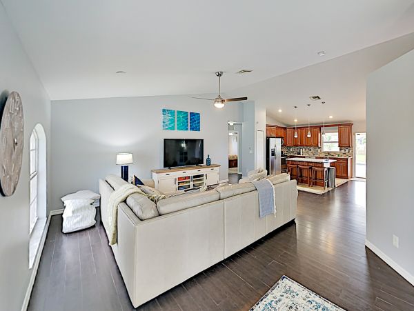Cape Coral Home 1009719