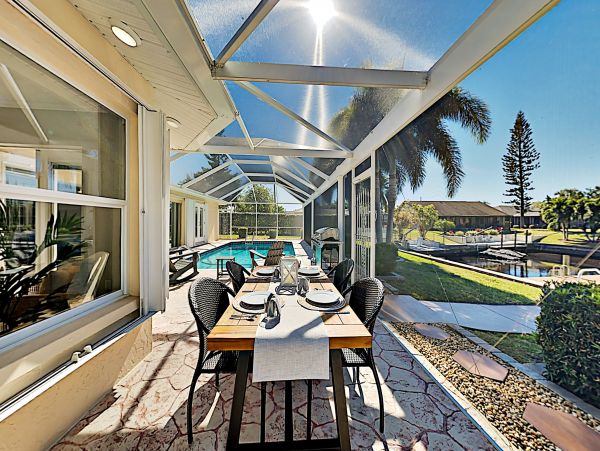 Cape Coral Home 1009724