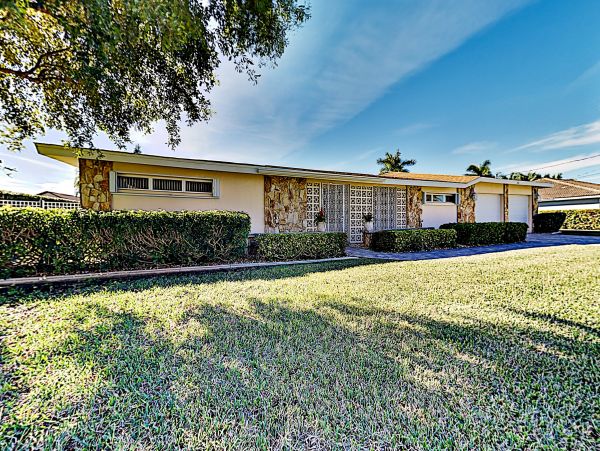 Cape Coral Home 1009724