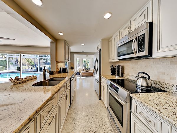 Cape Coral Home 1009724