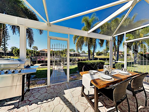 Cape Coral Home 1009724
