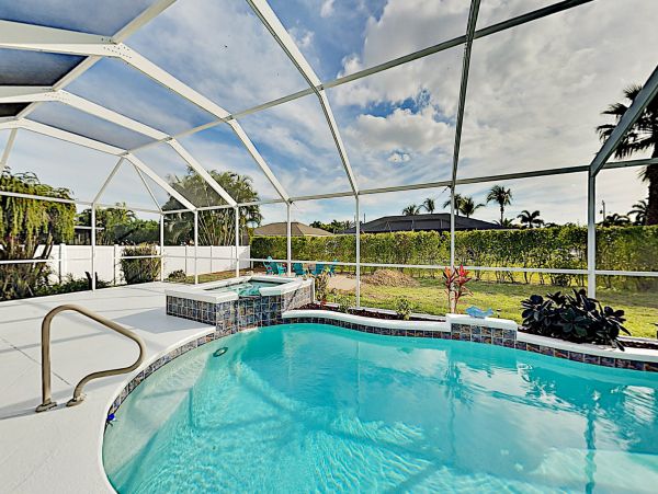 Cape Coral Home 1009725