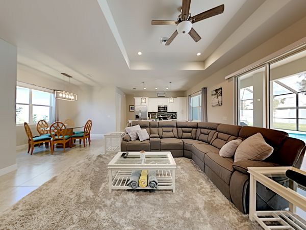 Cape Coral Home 1009726