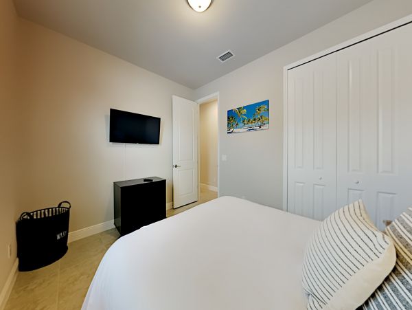 Cape Coral Home 1009726