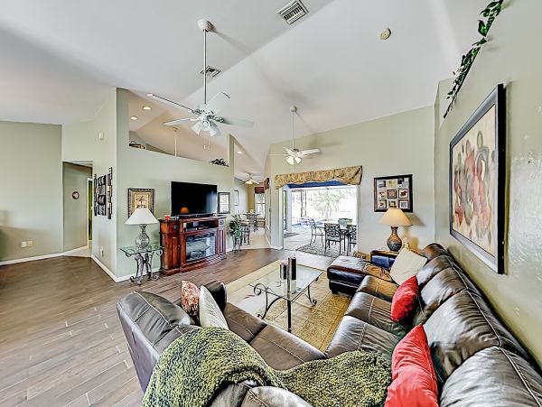 Cape Coral Home 1009727