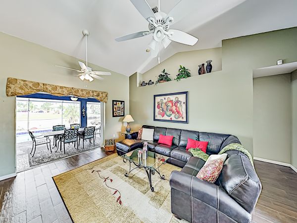 Cape Coral Home 1009727