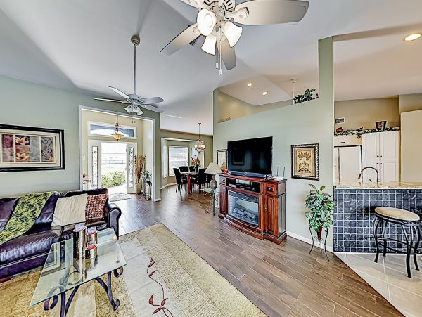 Cape Coral Home 1009727