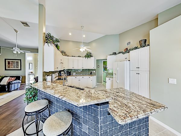 Cape Coral Home 1009727