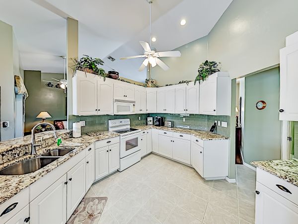 Cape Coral Home 1009727