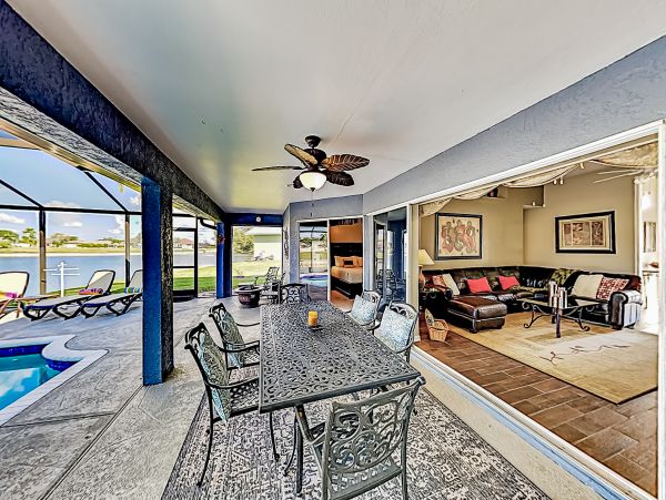 Cape Coral Home 1009727