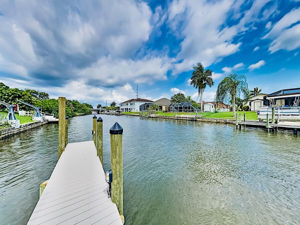 Cape Coral Home 1009728