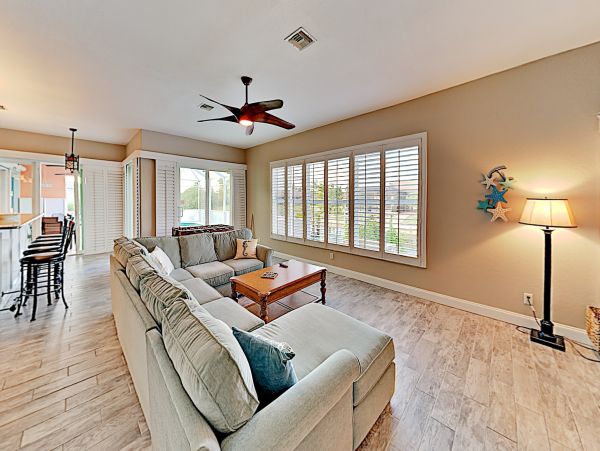 Cape Coral Home 1009729