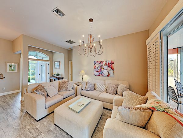 Cape Coral Home 1009729