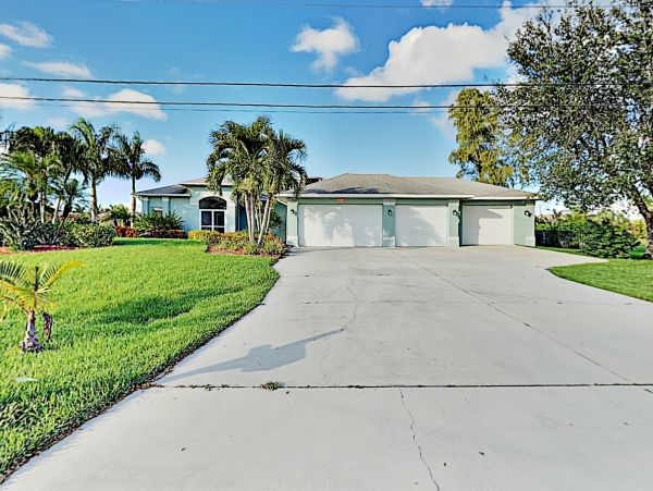 Cape Coral Home 1009729