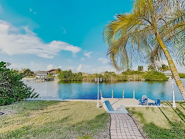Cape Coral Home 1009730