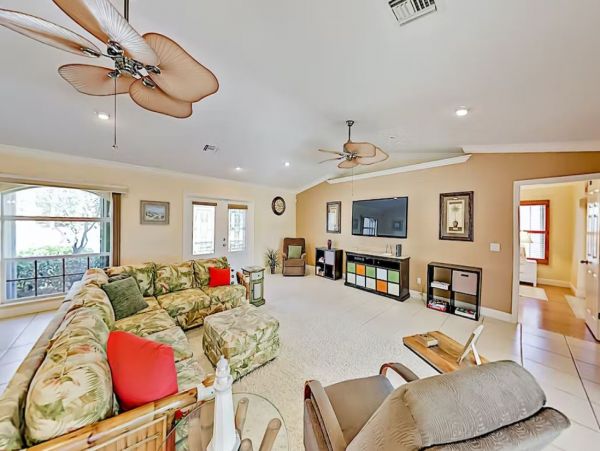 Cape Coral Luxury Vacation Home with Pool & Hot Tub