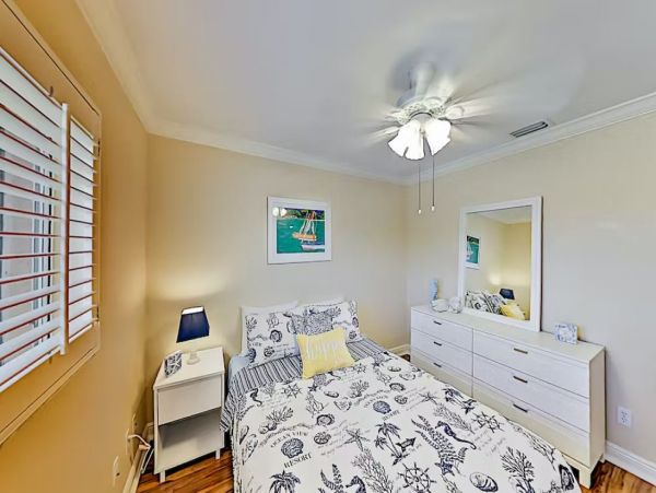 Cape Coral Luxury Vacation Home with Pool & Hot Tub