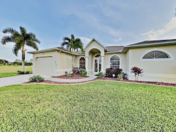 Cape Coral Home 1009733