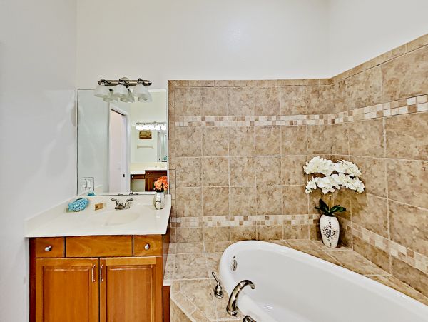 Cape Coral Home 1009733