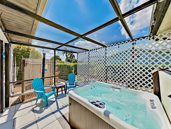 Cape Coral Home 1009736