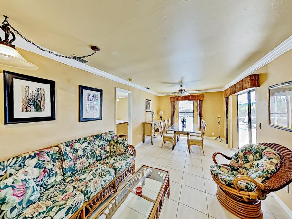 Cape Coral Home 1009736