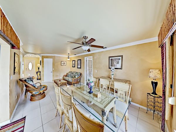 Cape Coral Home 1009736