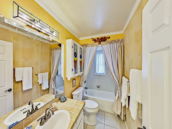 Cape Coral Home 1009736