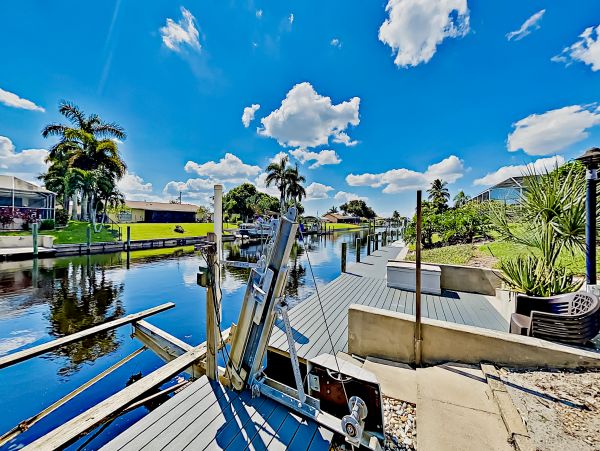 Cape Coral Home 1009736