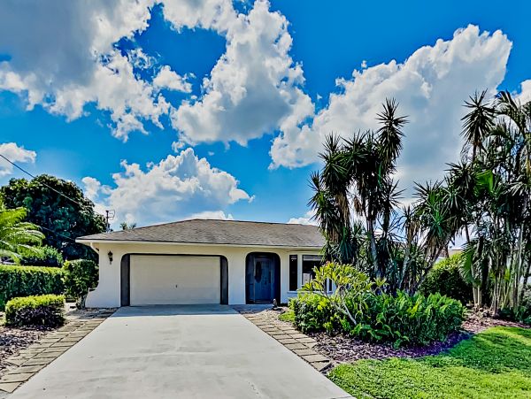 Cape Coral Home 1009736
