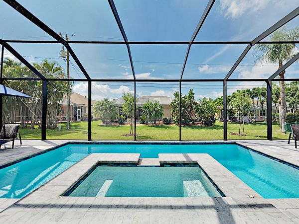 Cape Coral Home 1009737