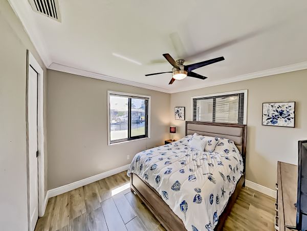 Cape Coral Home 1009738