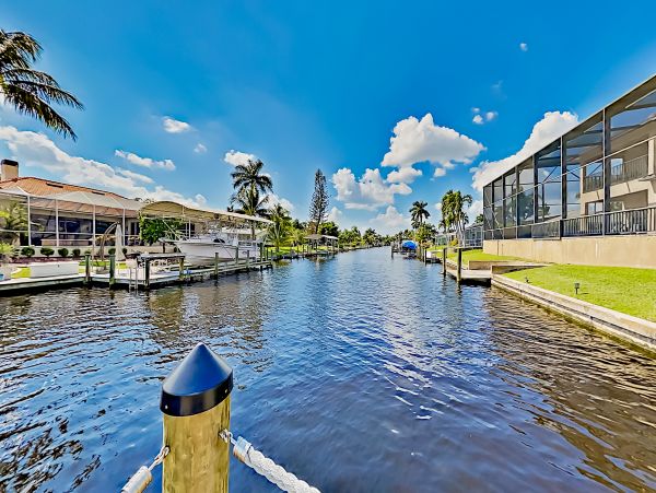 Cape Coral Home 1009738