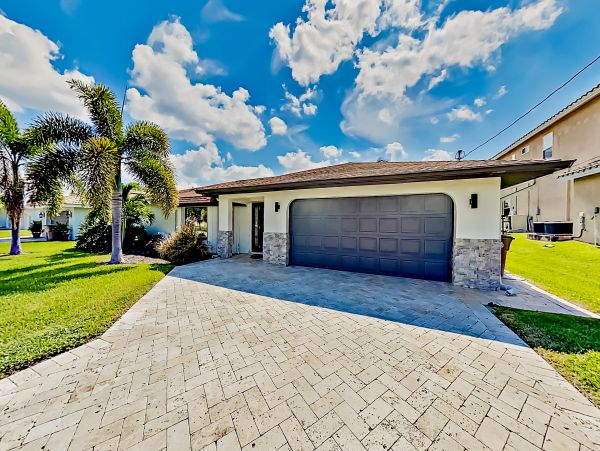 Cape Coral Home 1009738