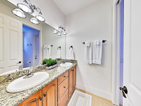 Cape Coral Home 1009739